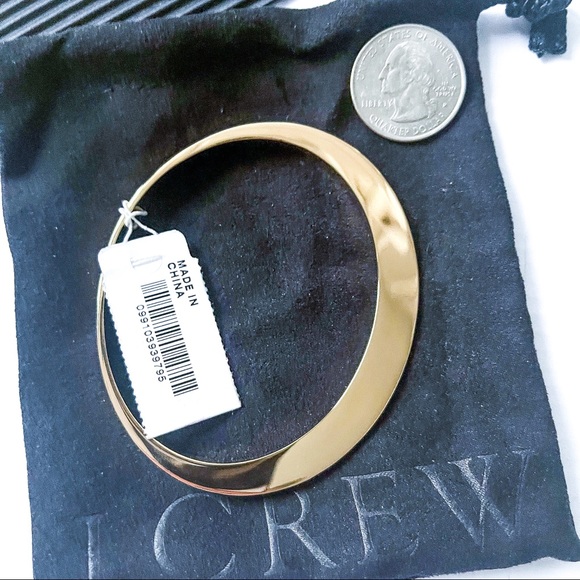 J.Crew Sleek & Modern Oval Gold Bangle - Picture 2 of 4